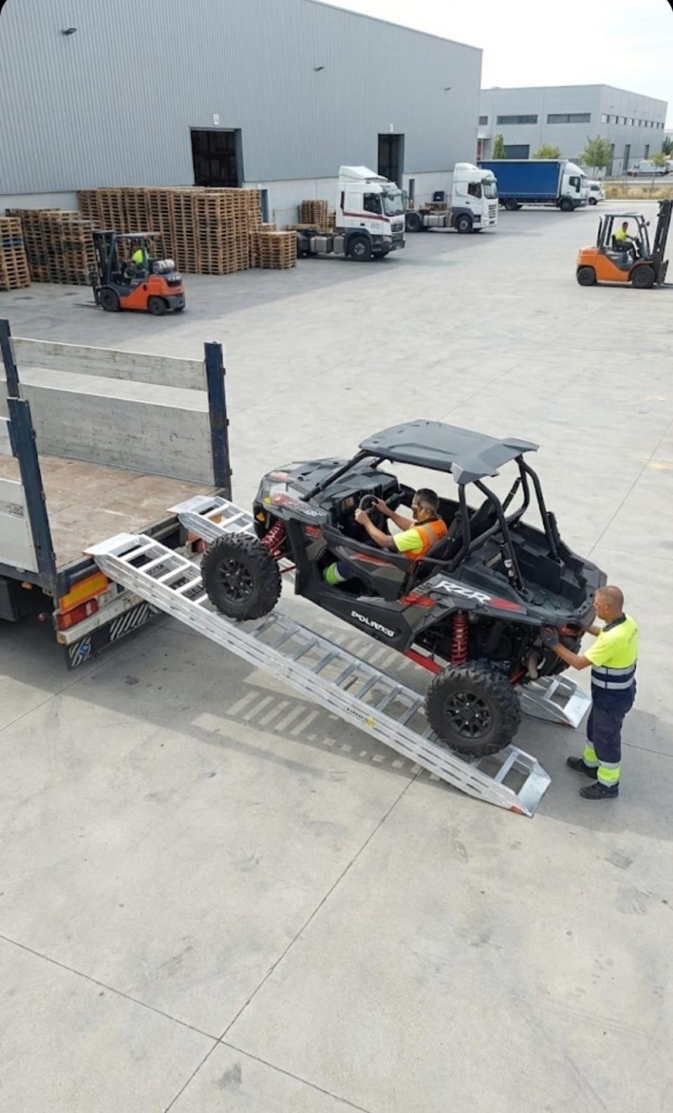 רמפה 4.9 מטר אורך 45 סמ רוחב להעמסה של ציוד טרקטורונים אופנועים RZR ועוד דלק איתן