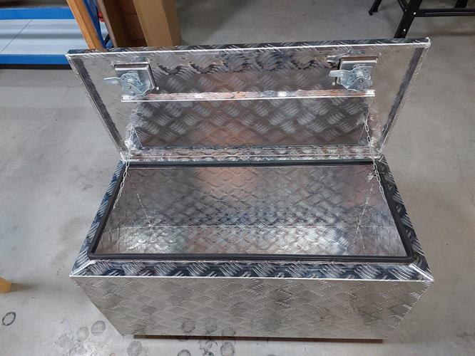 ארגז אלומיניום לטנדרים ולגיפים עם 2 מנעולים אורך 93 סמ גובה רוחב 47 סמ גובה 45 דלק איתן – תמונה 3