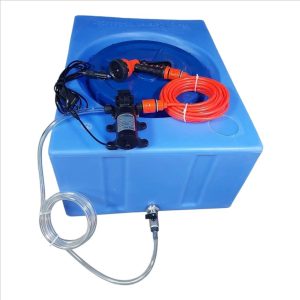 מיכל מים 100 ליטר עם משאבת 12V + קיט מקלחת מלא לשטח דלק איתן